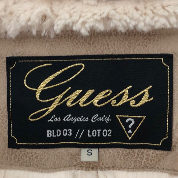 Cozy Guess 🧥 Jacket - Picture 5 of 6